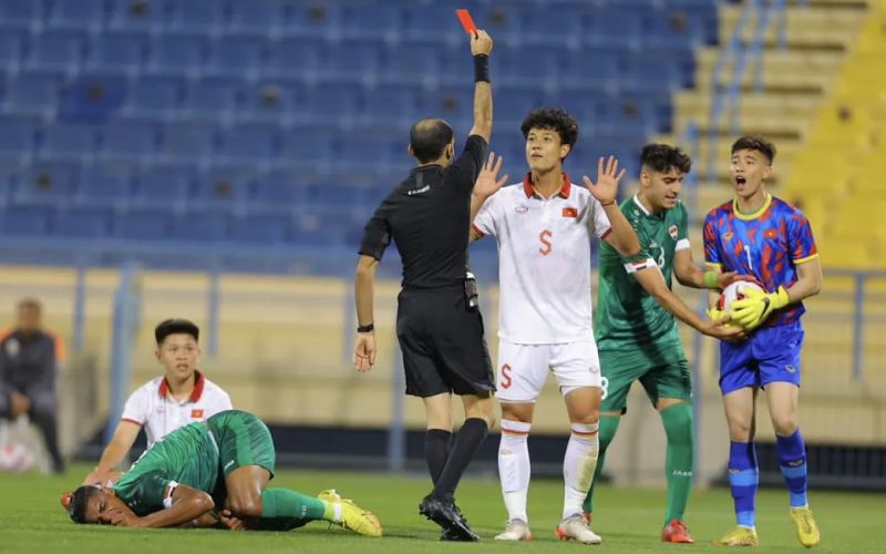 cách soi kèo thẻ đỏ theo diễn biến trận đấu